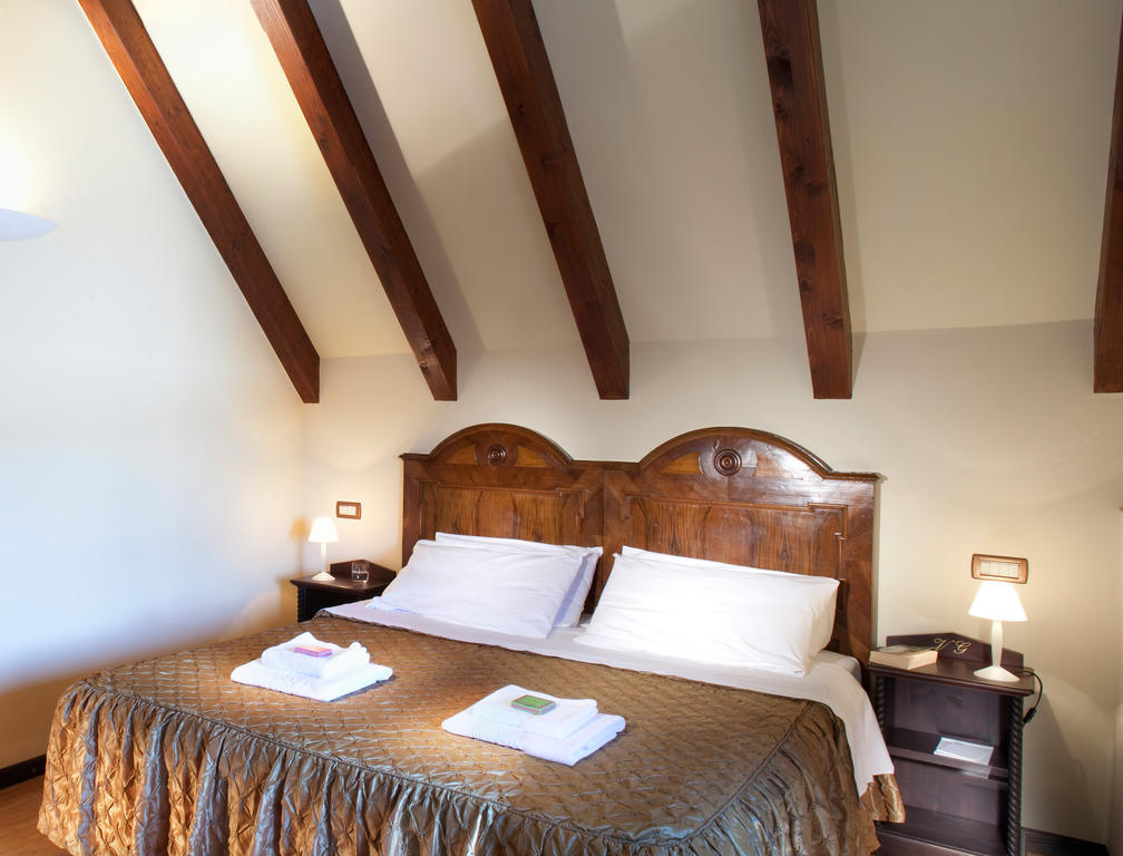 Hotel Villa Giulia Gargnano Oda fotoğraf