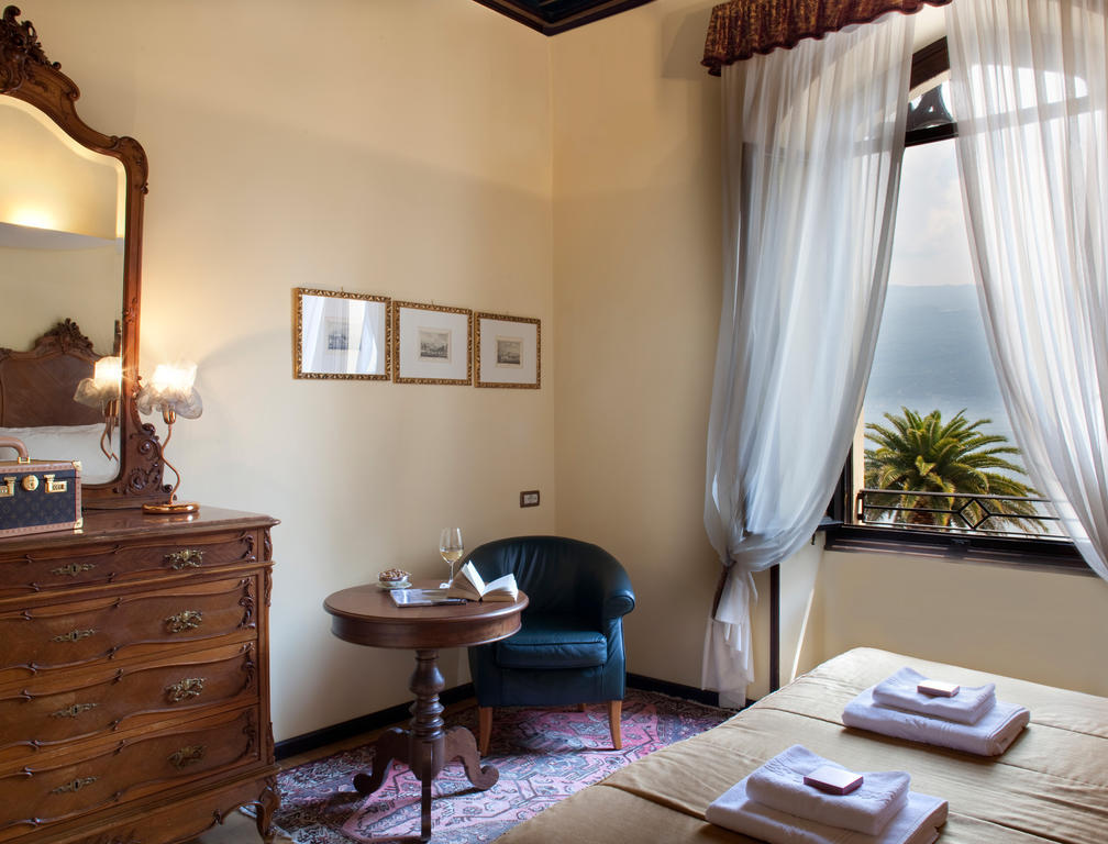 Hotel Villa Giulia Gargnano Oda fotoğraf